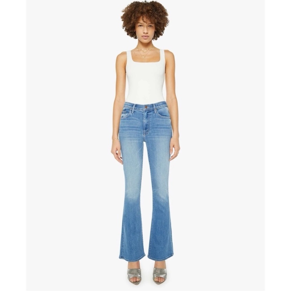 New MOTHER The Weekender Jeans Mid Rise Flare in Layover Wash Blue 25 - Picture 15 of 15
